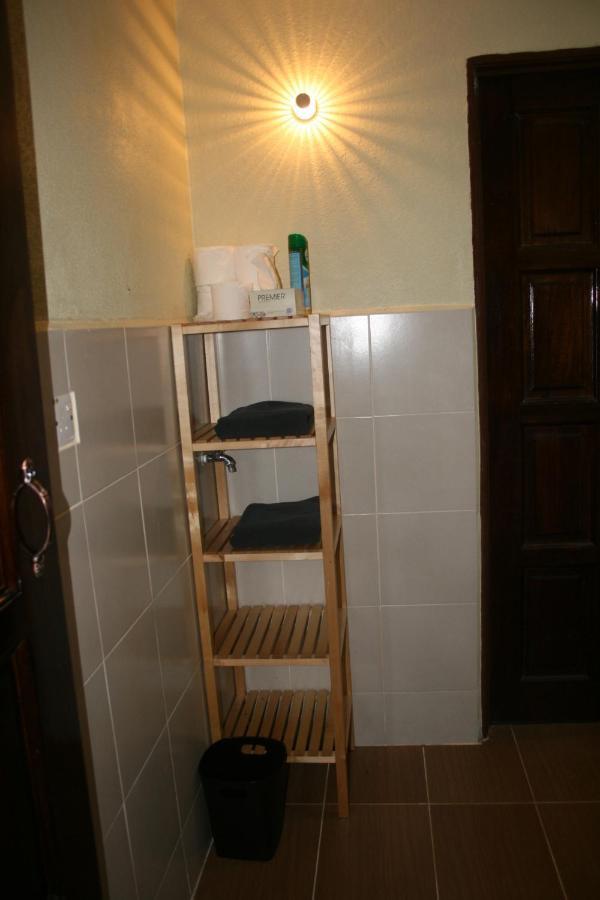 Balai Serama Guesthouse Kuala Tahan Extérieur photo